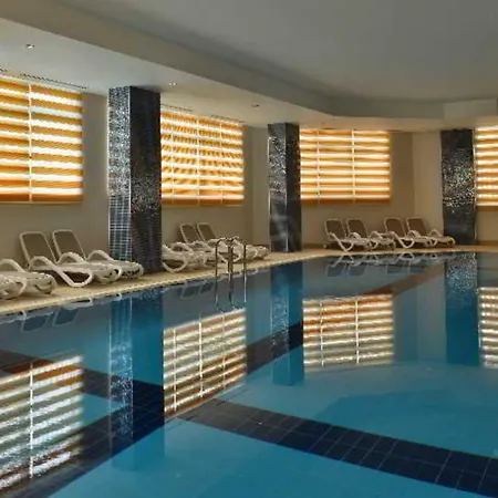 Crown Serenity Ultra 5* Сиде