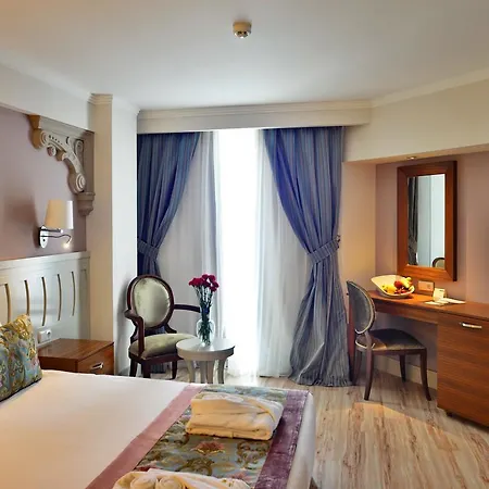 Crown Serenity Ultra 5* Сиде