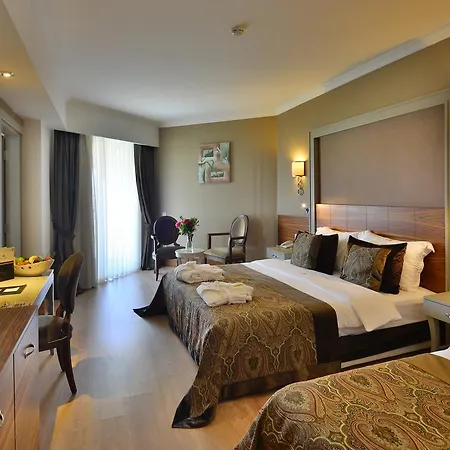 Отель Crown Serenity Ultra