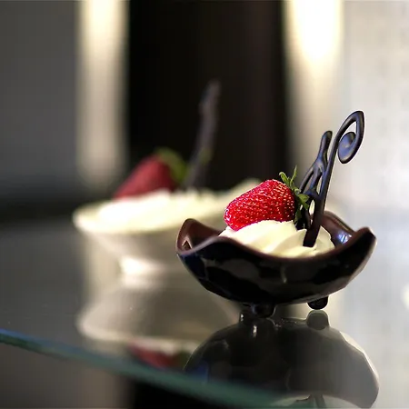 Отель Crown Serenity Ultra