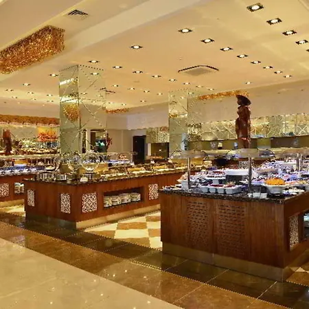 Crown Serenity Ultra Hotel Side