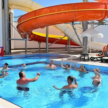 Crown Serenity Ultra Hotel