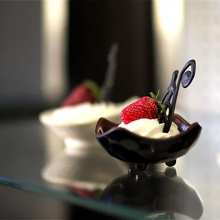 Crown Serenity Ultra Side