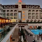 Hotel Crown Serenity Ultra Side