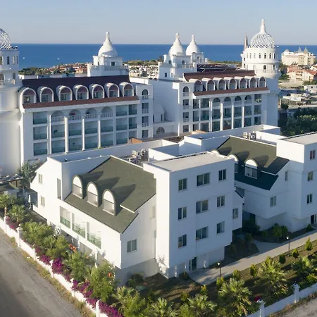 Hotel Crown Serenity Ultra 5*