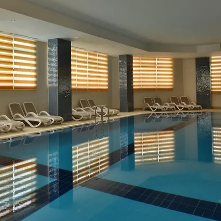 Crown Serenity Ultra 5* Σιντέ