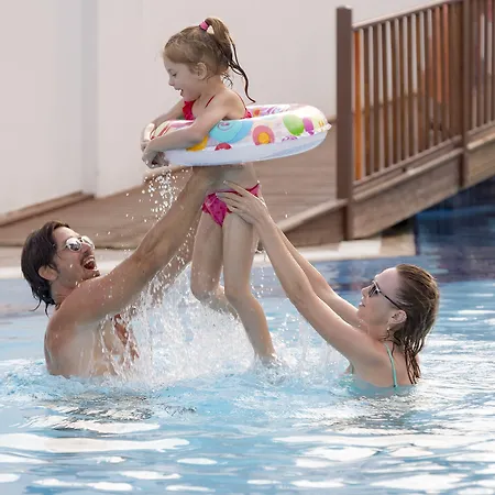 Crown Serenity Ultra Ξενοδοχείο 5*