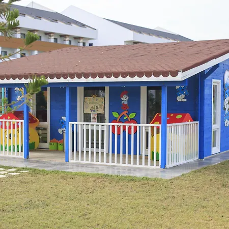 Ξενοδοχείο Crown Serenity Ultra 5*