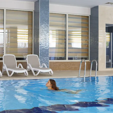 Crown Serenity Ultra Hotel